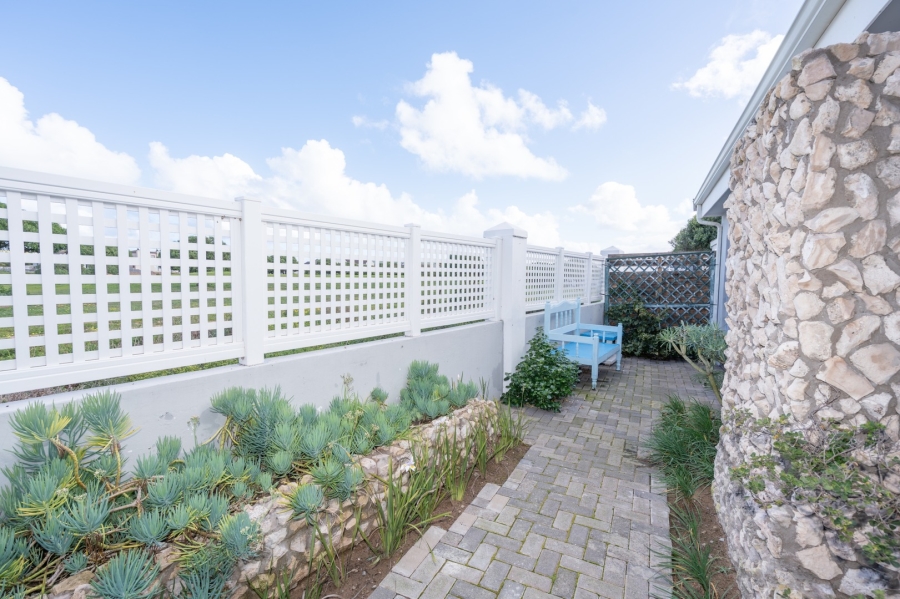 9 Bedroom Property for Sale in Country Club Western Cape